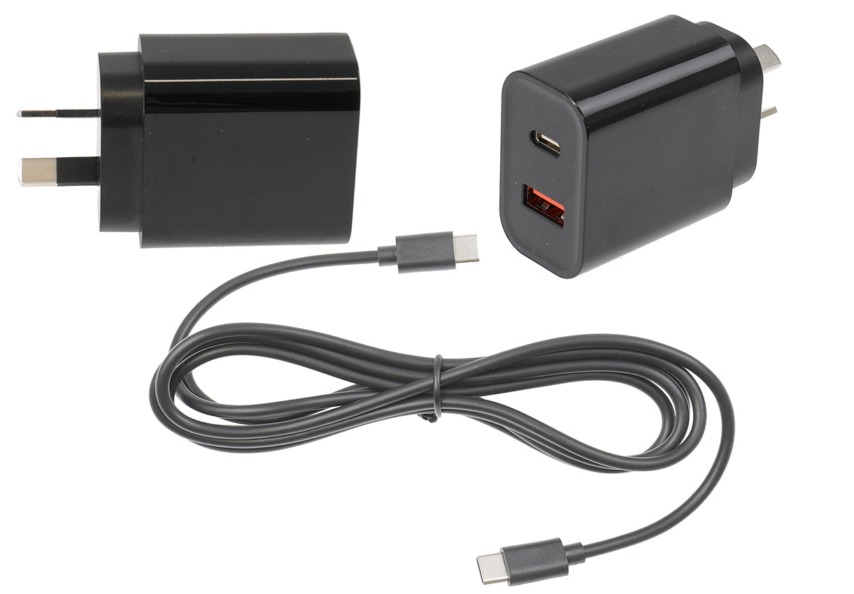 945085 - AU Fali töltő adapter USB A+C 2m type C-C kábellel