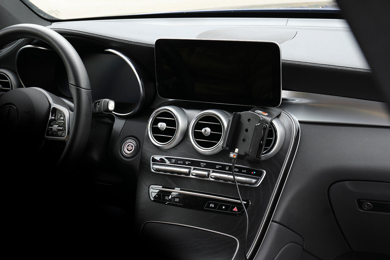 721275 - Aktív tartó USB-kábellel és szivargyújtó adapterrel