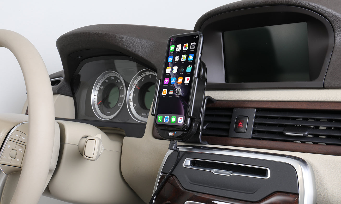 718090 - Qi vezeték nélküli aktív tartó szivargyújtóval