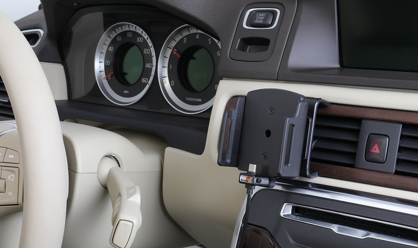 721299 - Aktív tartó USB-kábellel és szivargyújtó adapterrel