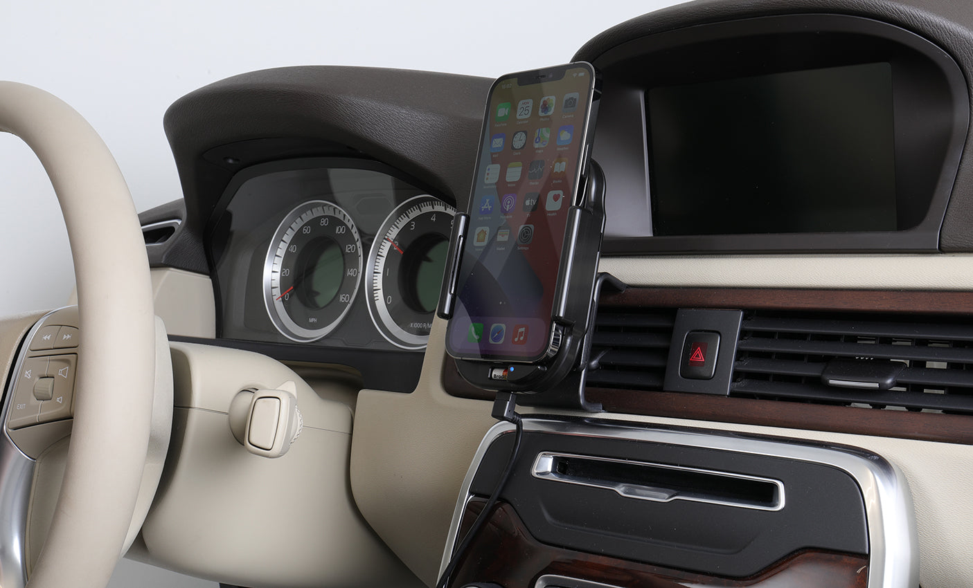 718236 - Qi vezeték nélküli aktív tartó szivargyújtóval