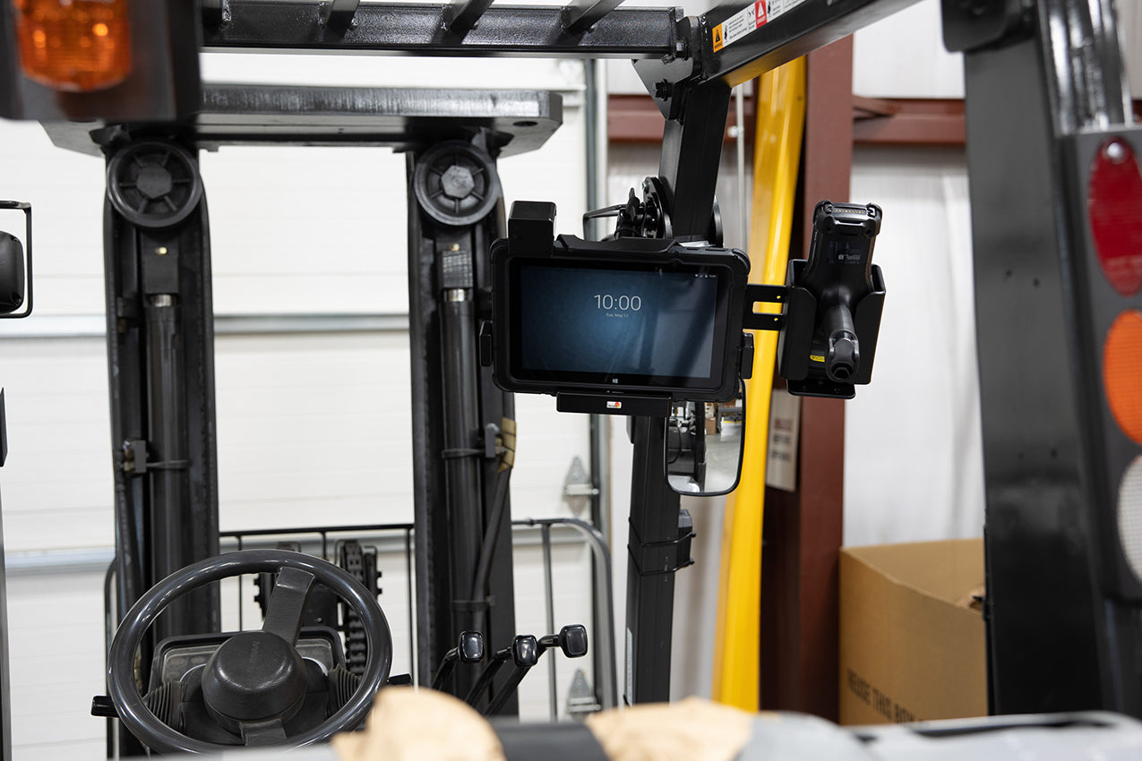 747266 - Töltő dokkoló