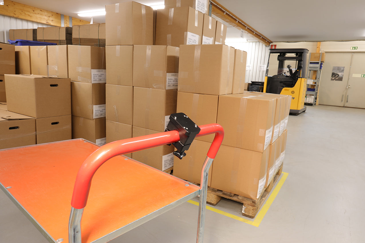 216114 - Pipe mount - Csőre szerelhető szerelőlap