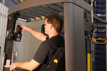 216076 - Szerelőlap