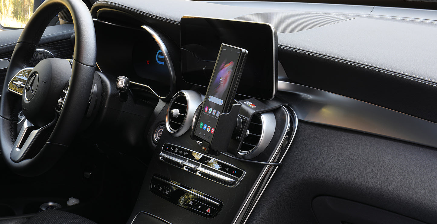 721272 - Aktív tartó USB-kábellel és szivargyújtó adapterrel