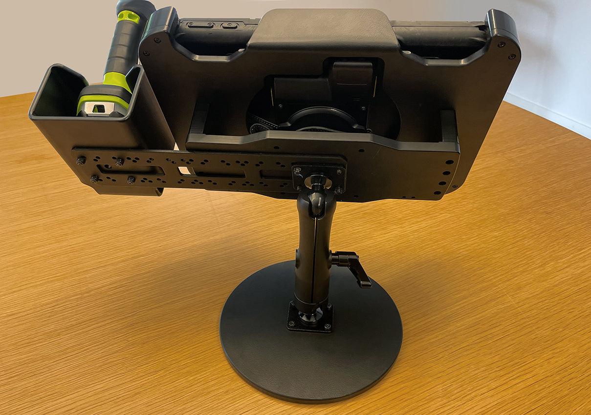 563914 - Töltő dokkoló