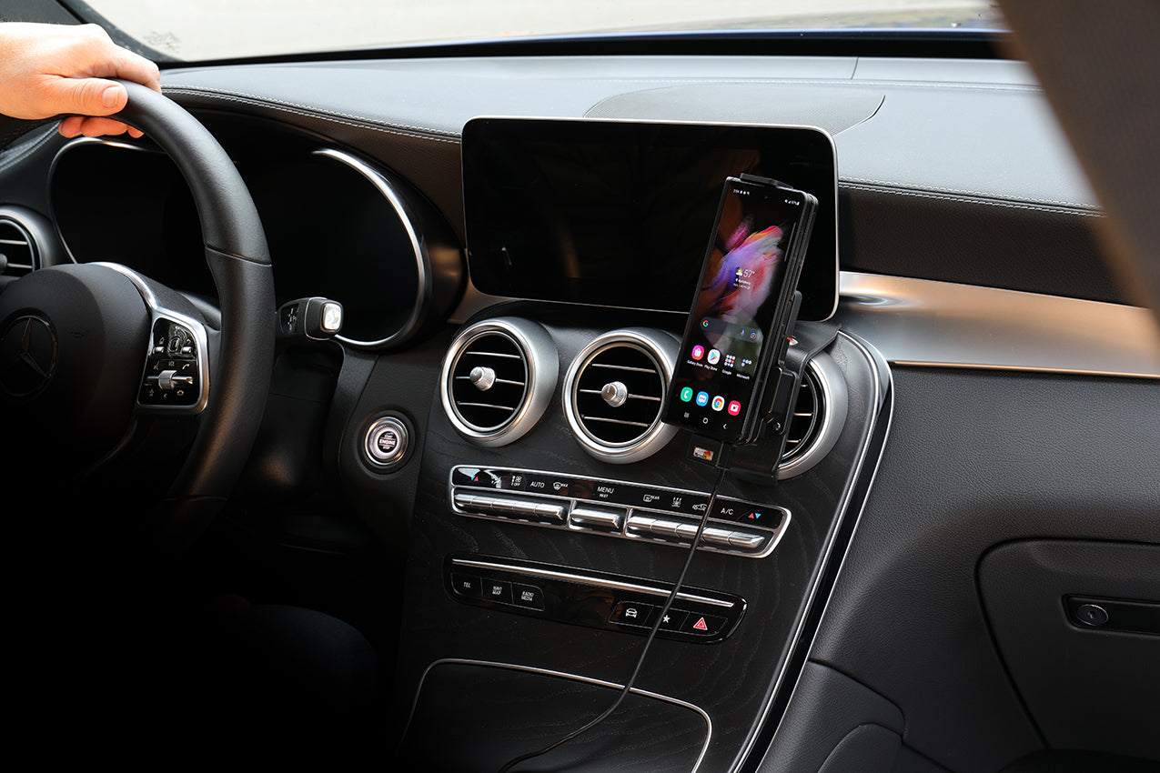 721327 - Aktív tartó USB-kábellel és szivargyújtó adapterrel