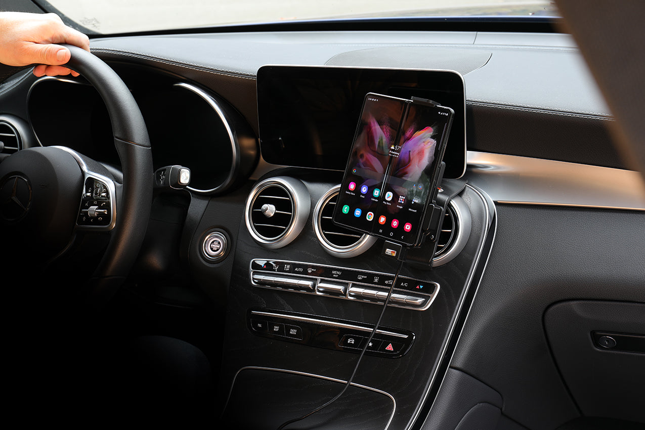 721274 - Aktív tartó USB-kábellel és szivargyújtó adapterrel