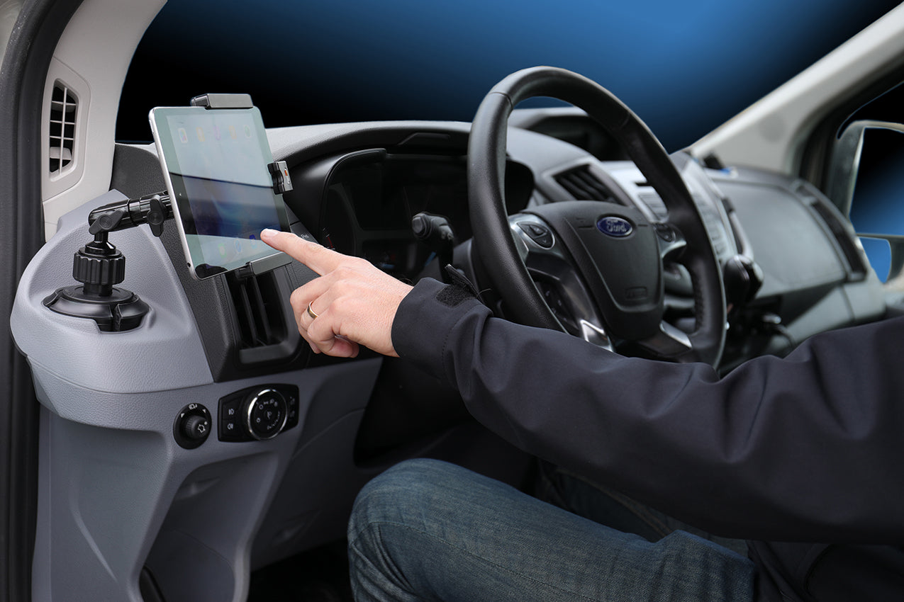 521793 - Aktív tartó USB-kábellel és szivargyújtó adapterrel