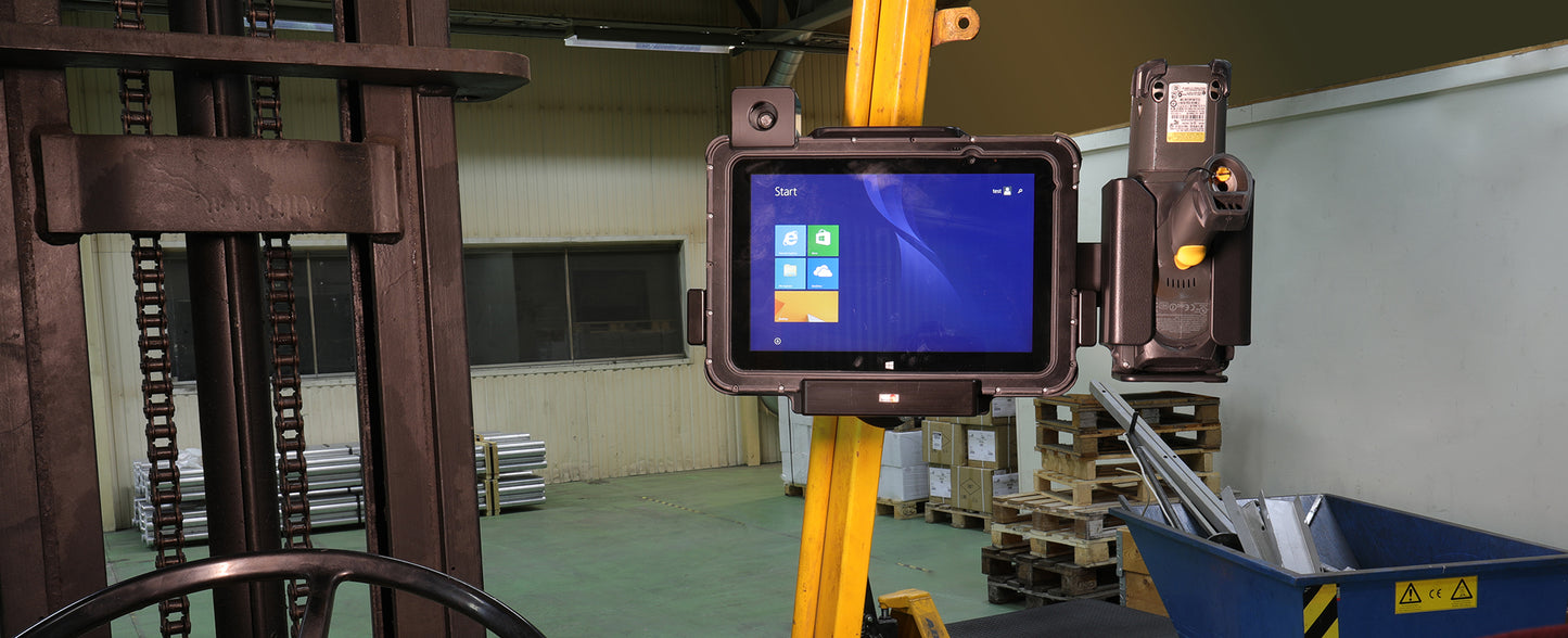 739266 - Zárható tartó kulccsal