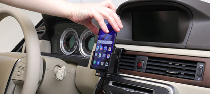 721121 - Aktív tartó USB-kábellel és szivargyújtó adapterrel